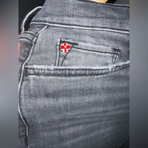 Hudson, 28, mid rise flare